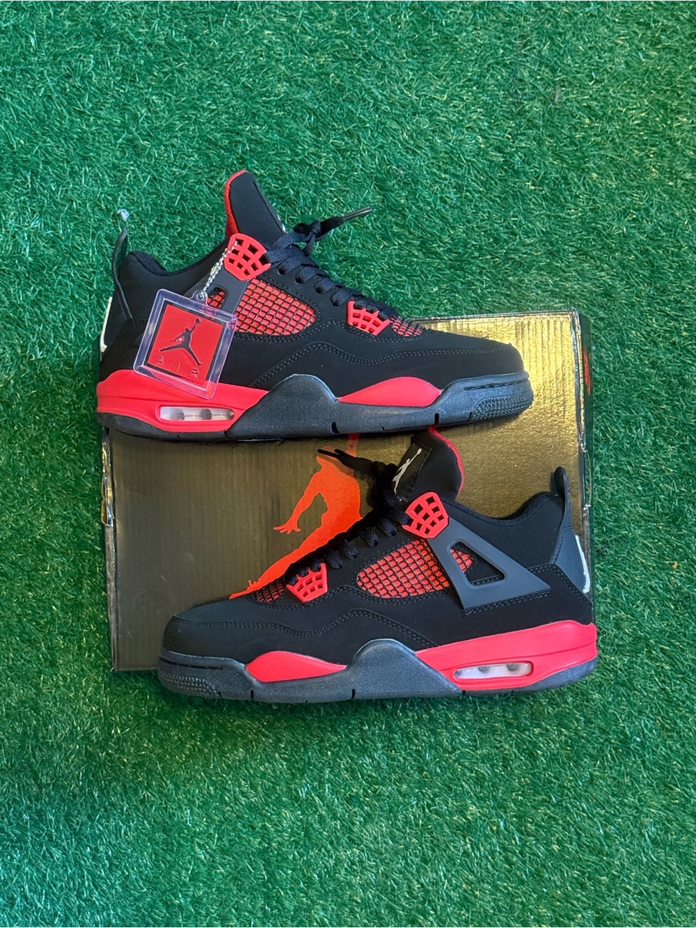 Air Jordan 4 Retro “Red Thunder”